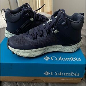 Women Columbia shoes